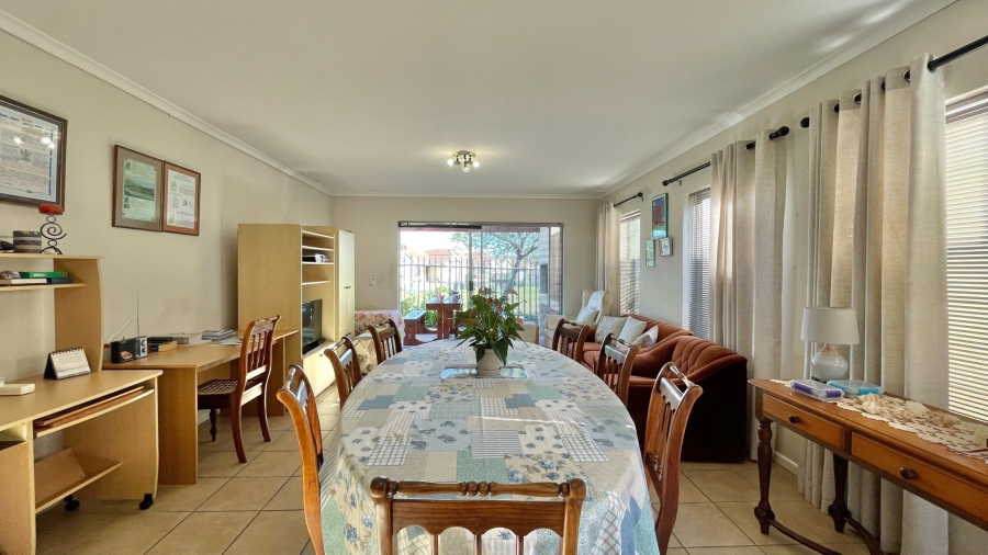 2 Bedroom Property for Sale in Strand South Western Cape